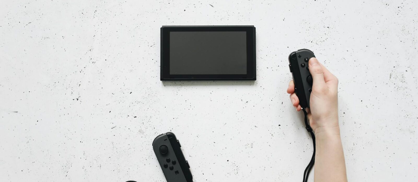 Best DMG IPS Kit UK 2026: Funnyplaying v5 vs One Chip Compared