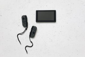 Best Retroid Pocket 5 Accessories UK 2026: Cases, Grips & SD Cards