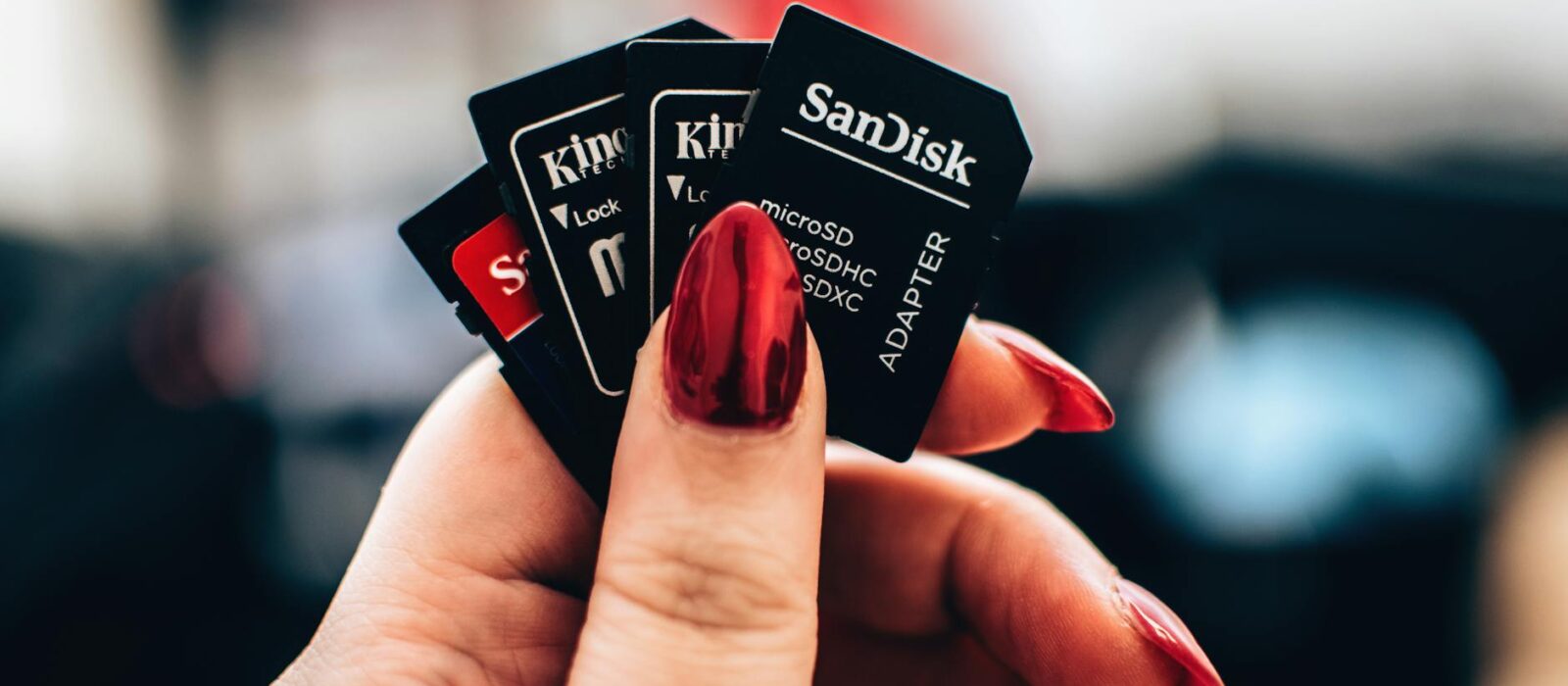 Best SD Card for Anbernic RG35XX H UK 2026: Top 3 Picks